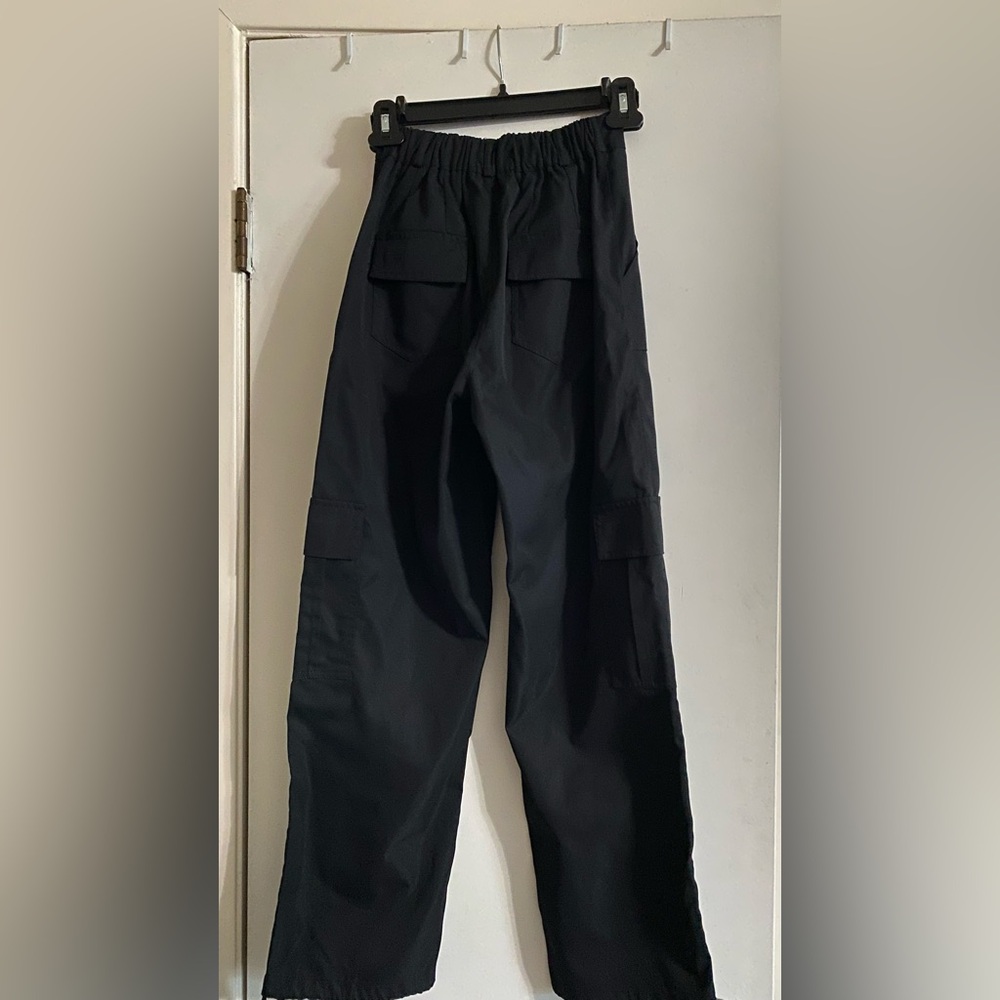 X.W.Z. Girls Black Cargo Pants - Picture 3 of 12